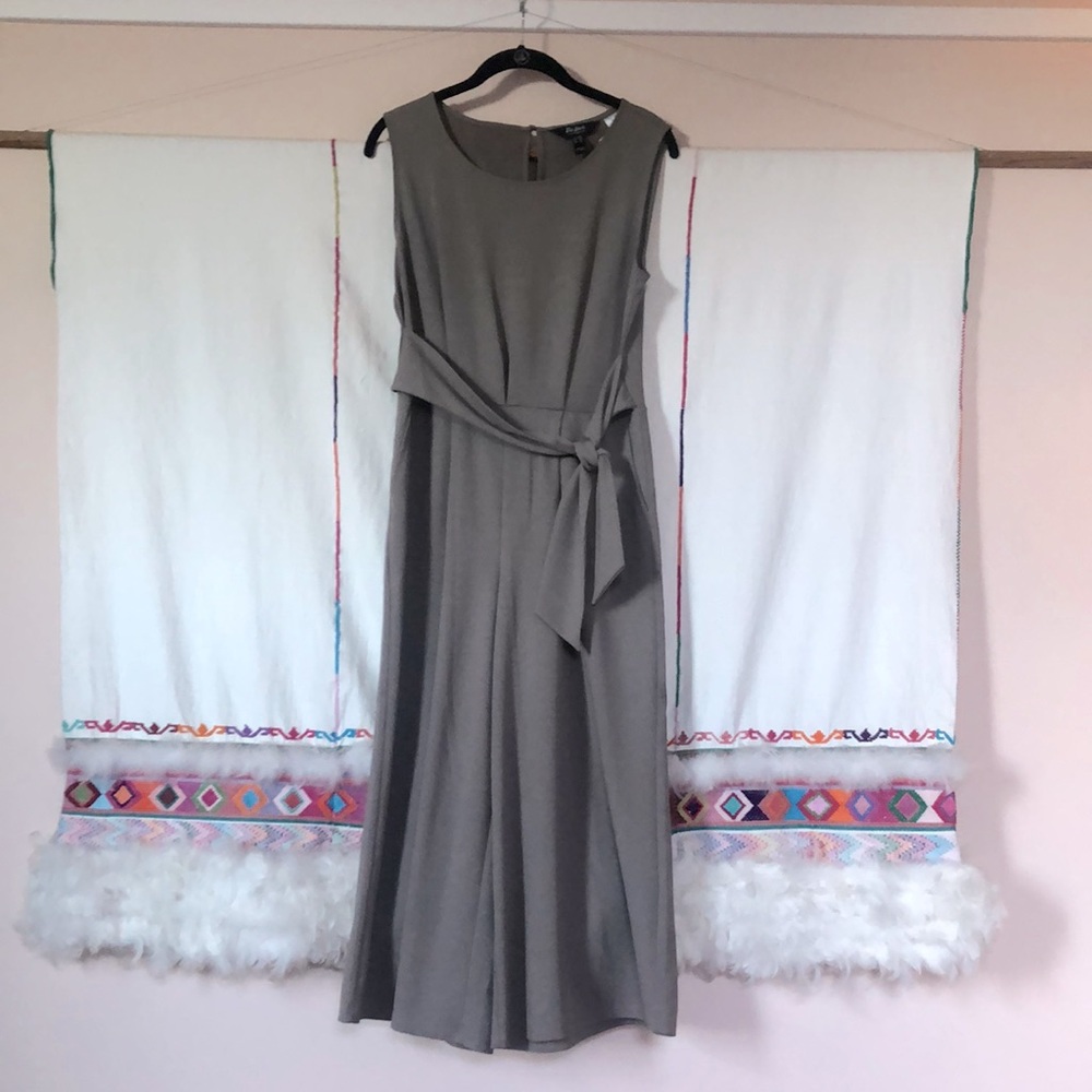 USED. DuJour Wide-Leg Jumpsuit with pockets. Only worn once. No stains or flaws.